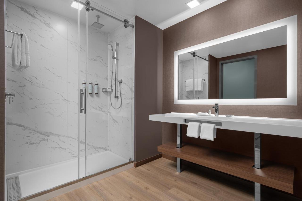 Ac Hotel By Marriott Charlotte Ballantyne エクステリア 写真